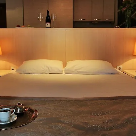 Hotel Derpa 4*